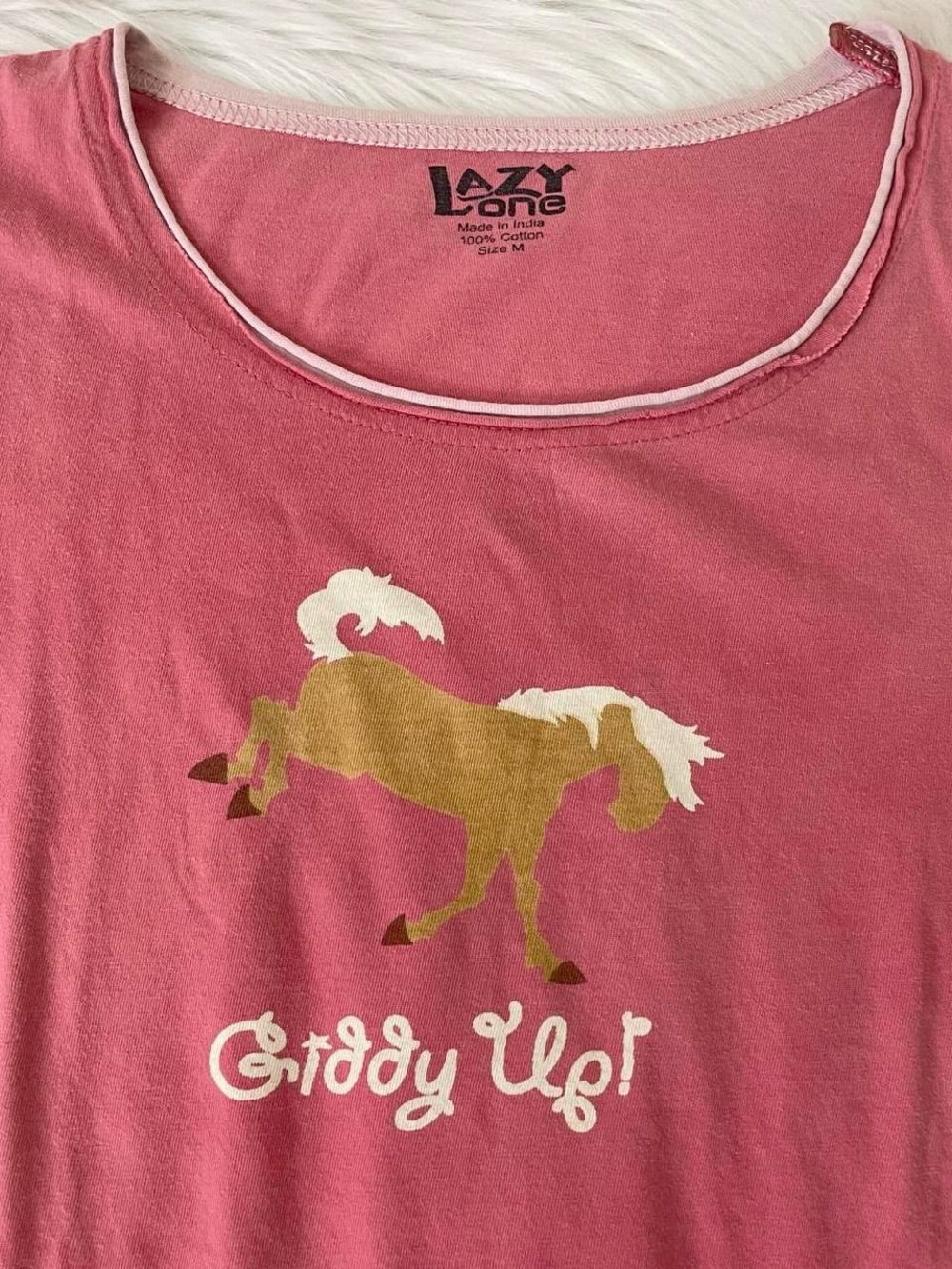 Vintage Y2K pink horse print graphic short sleeve shirt by Lazy One